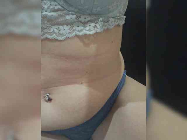 Angela03a webcam