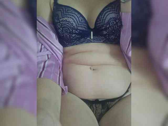 Angela03a webcam