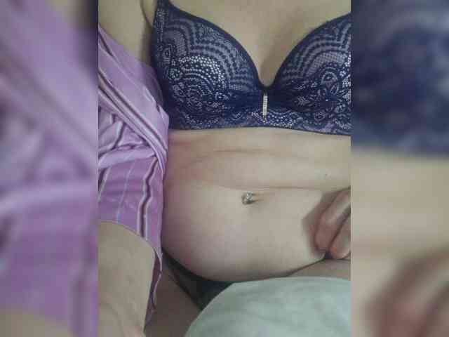Angela03a webcam