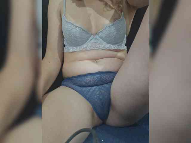 Angela03a webcam