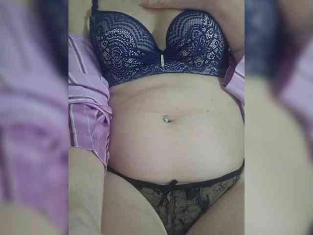 Angela03a webcam