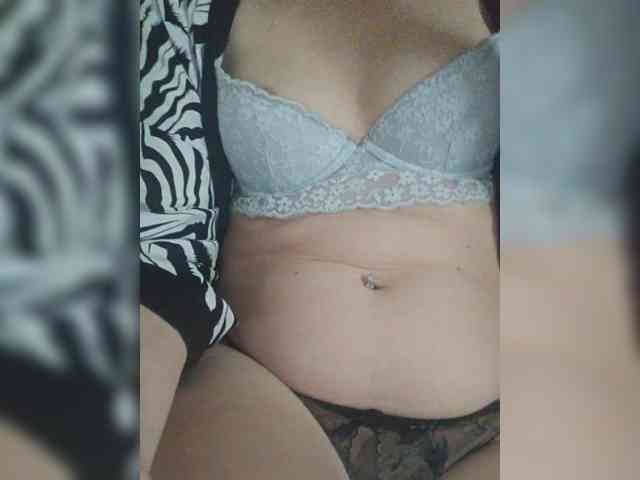 Angela03a webcam