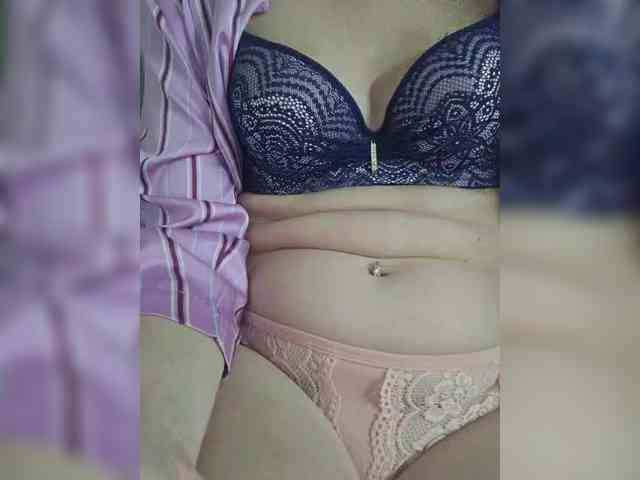 Angela03a webcam