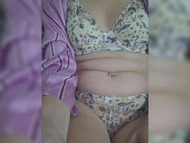 Angela03a webcam