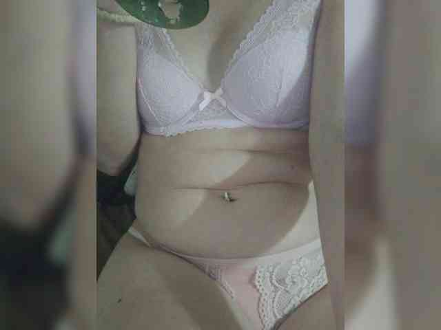 Angela03a webcam