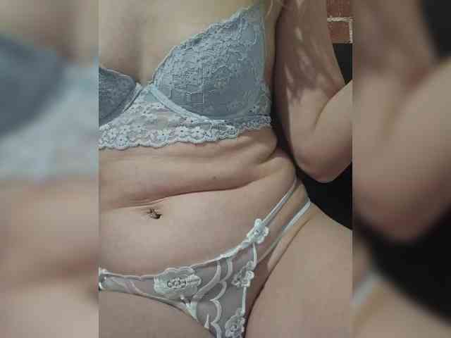 Angela03a webcam