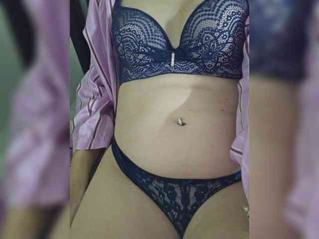Angela03a webcam