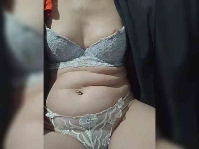 Angela03a webcam