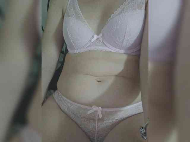 Angela03a webcam