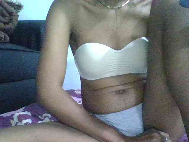 Brenda8824 webcam