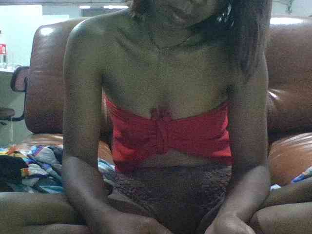 Brenda8824 webcam