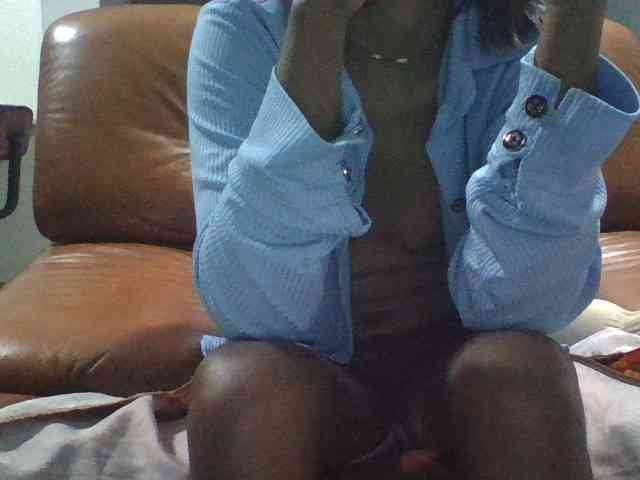 Brenda8824 webcam