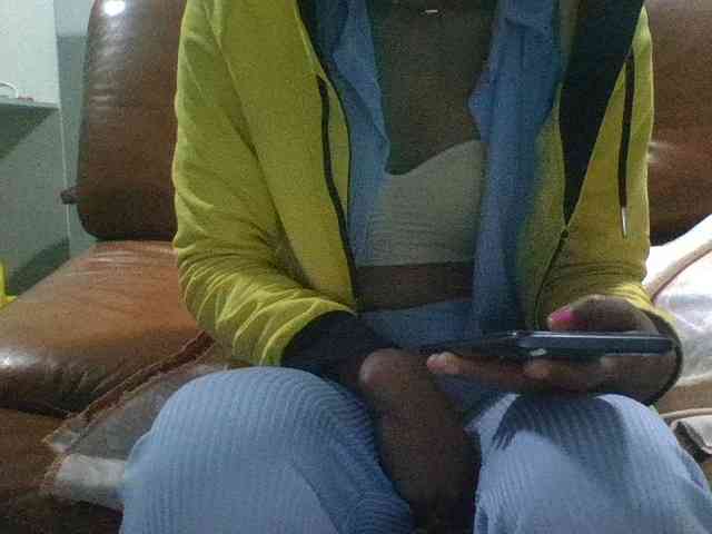 Brenda8824 webcam