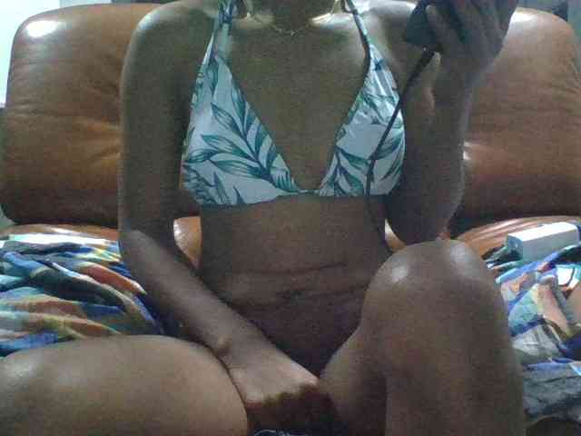 Brenda8824 webcam