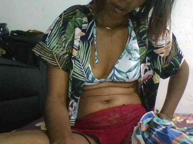 Brenda8824 webcam