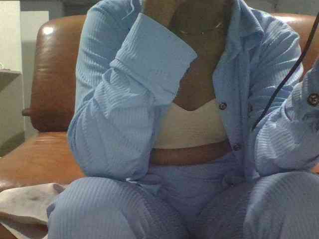 Brenda8824 webcam
