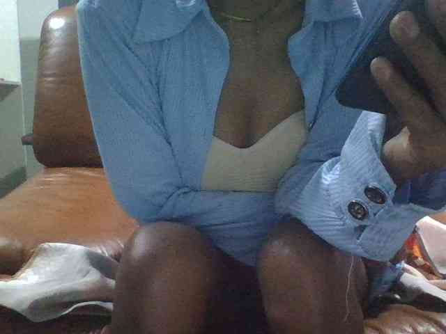 Brenda8824 webcam