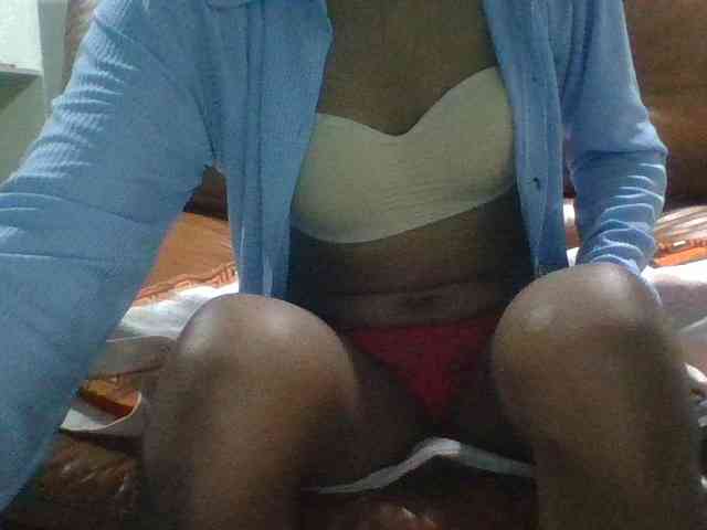Brenda8824 webcam