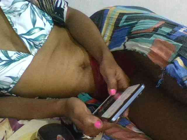 Brenda8824 webcam