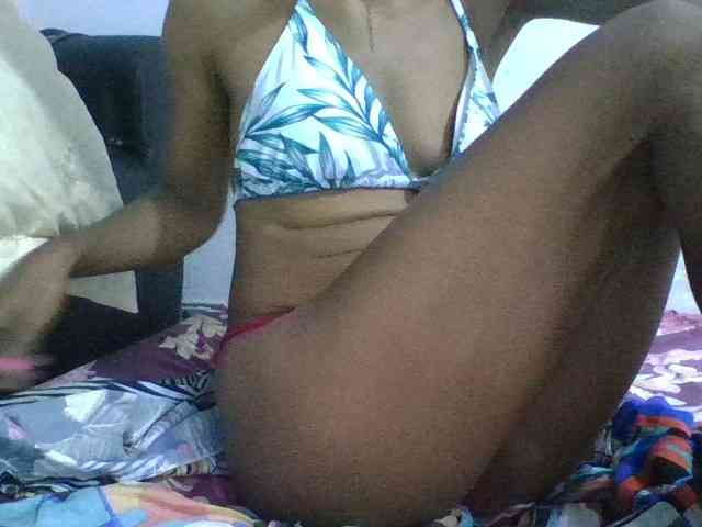 Brenda8824 webcam