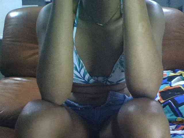 Brenda8824 webcam