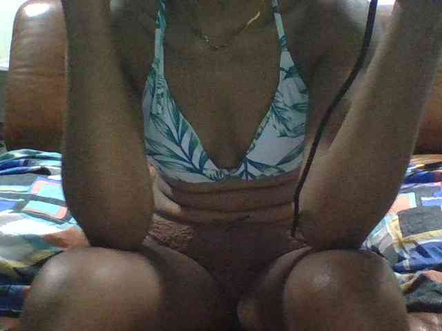 Brenda8824 webcam