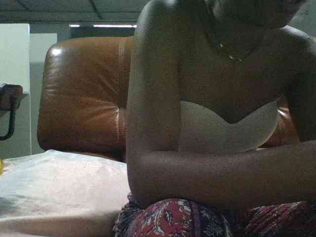 Brenda8824 webcam