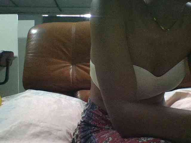 Brenda8824 webcam