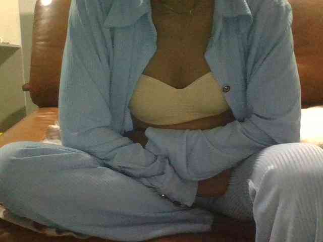 Brenda8824 webcam