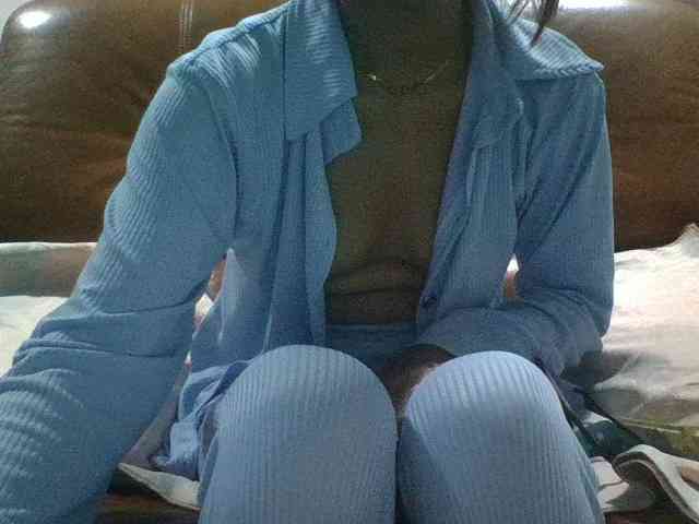 Brenda8824 webcam