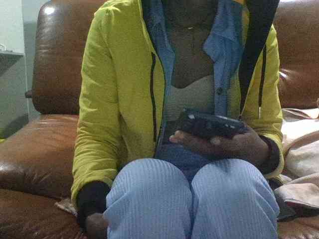 Brenda8824 webcam