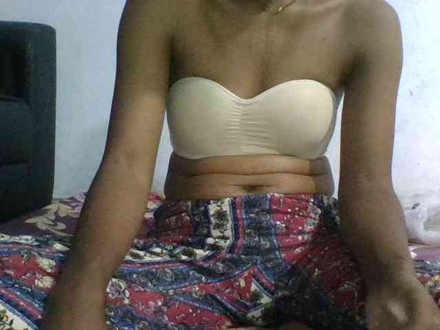Brenda8824 webcam