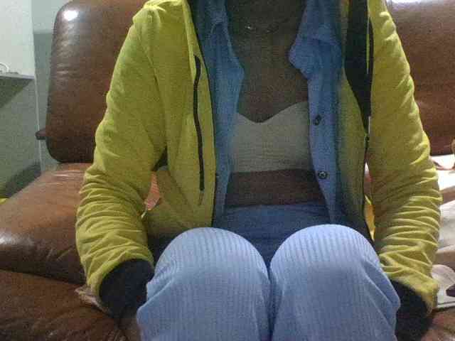Brenda8824 webcam