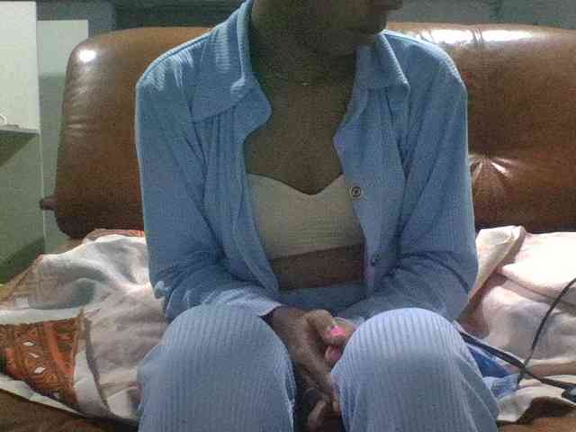 Brenda8824 webcam