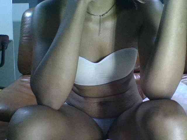 Brenda8824 webcam