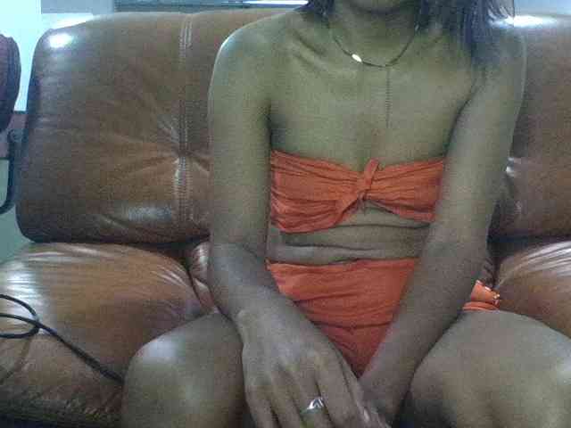 Brenda8824 webcam