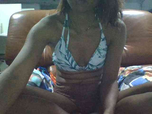 Brenda8824 webcam