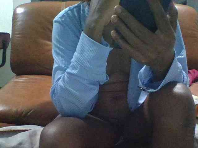 Brenda8824 webcam