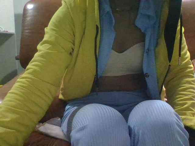 Brenda8824 webcam