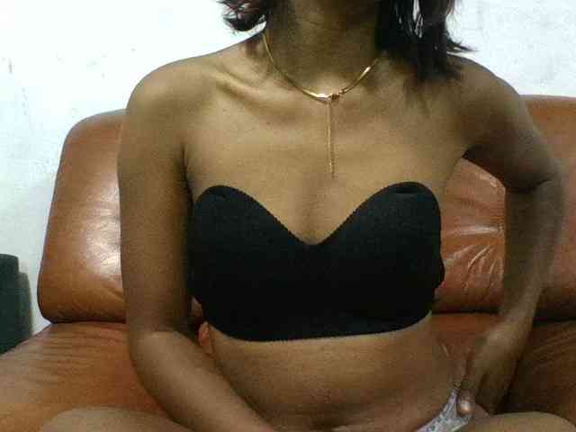 Brenda8824 webcam