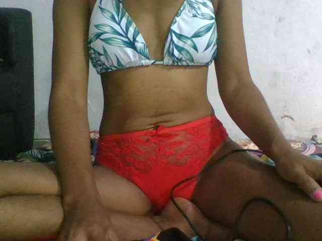 Brenda8824 webcam