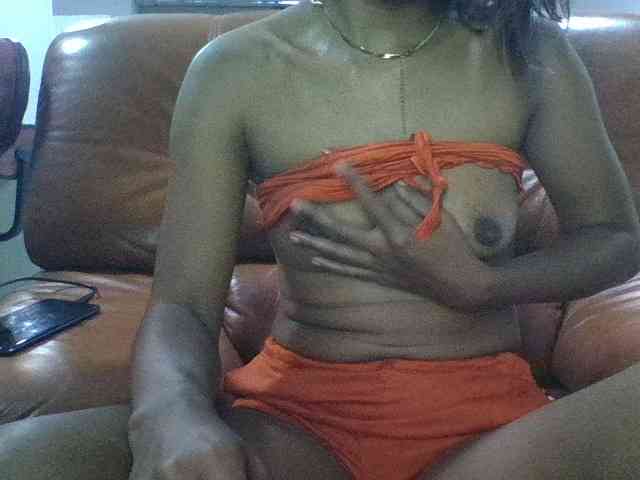 Brenda8824 webcam