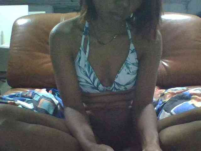 Brenda8824 webcam