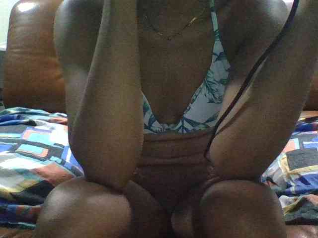 Brenda8824 webcam