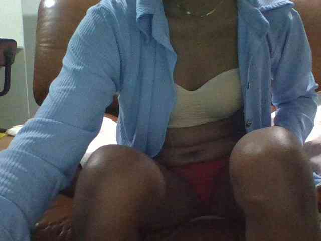 Brenda8824 webcam