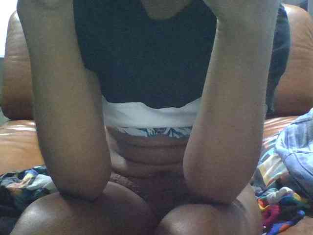 Brenda8824 webcam