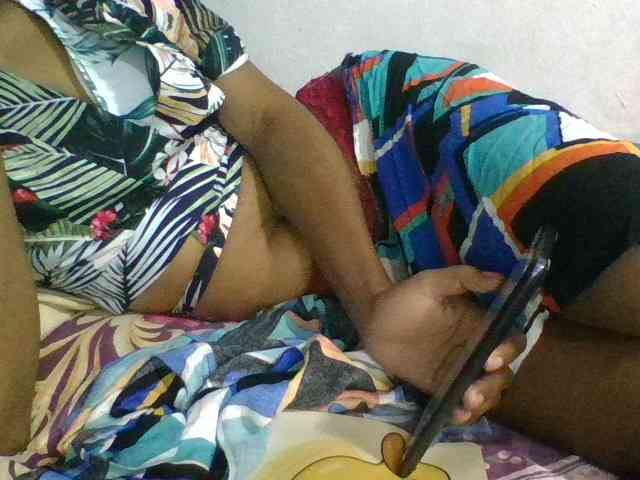 Brenda8824 webcam