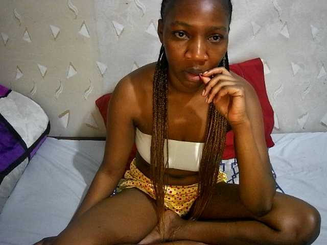 sally-cruz1's BongaCams show and profile