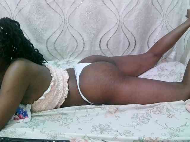 sally-cruz1 webcam