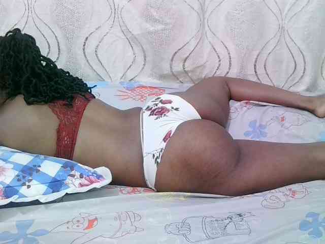 sally-cruz1 webcam